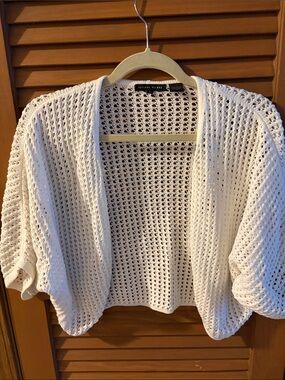 JEANNE PIERRE Open-Knit Cream Cropped Cardigan